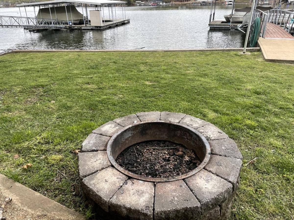 Loft , Boat Dock, 2 Bedrooms , Pet Friendly Gravois Mills Bagian luar foto